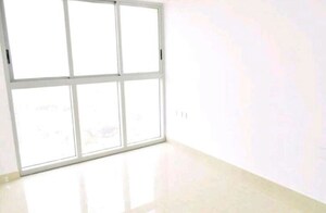 Room in 3 BHK Apartment at LnT Crescent Bay T5, Parel – for Rent
