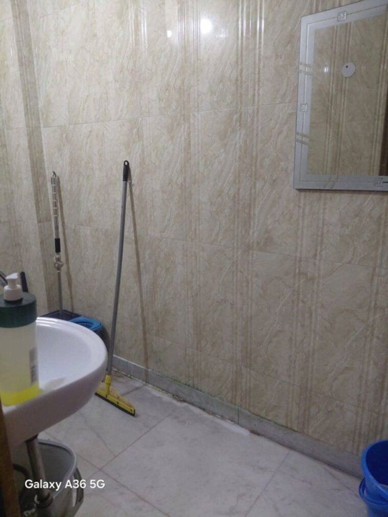 Bathroom, akd-tower 2 Bedroom 1200 Sq.Ft. Builder Floor In Sector 14 Gurgaon 10488709