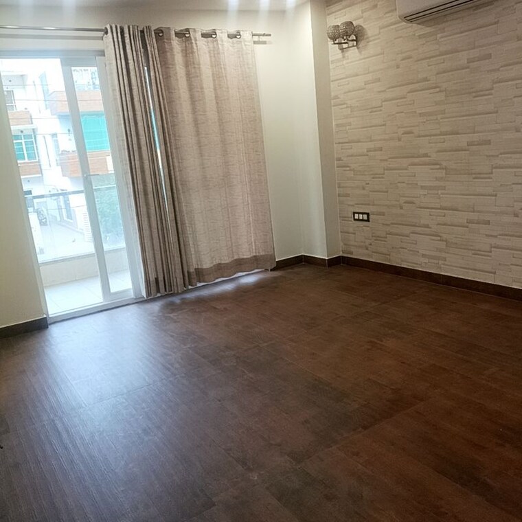 Room, jmd-gardens 3 Bedroom 1859 Sq.Ft. Apartment In Sector 33 Gurgaon 10488669