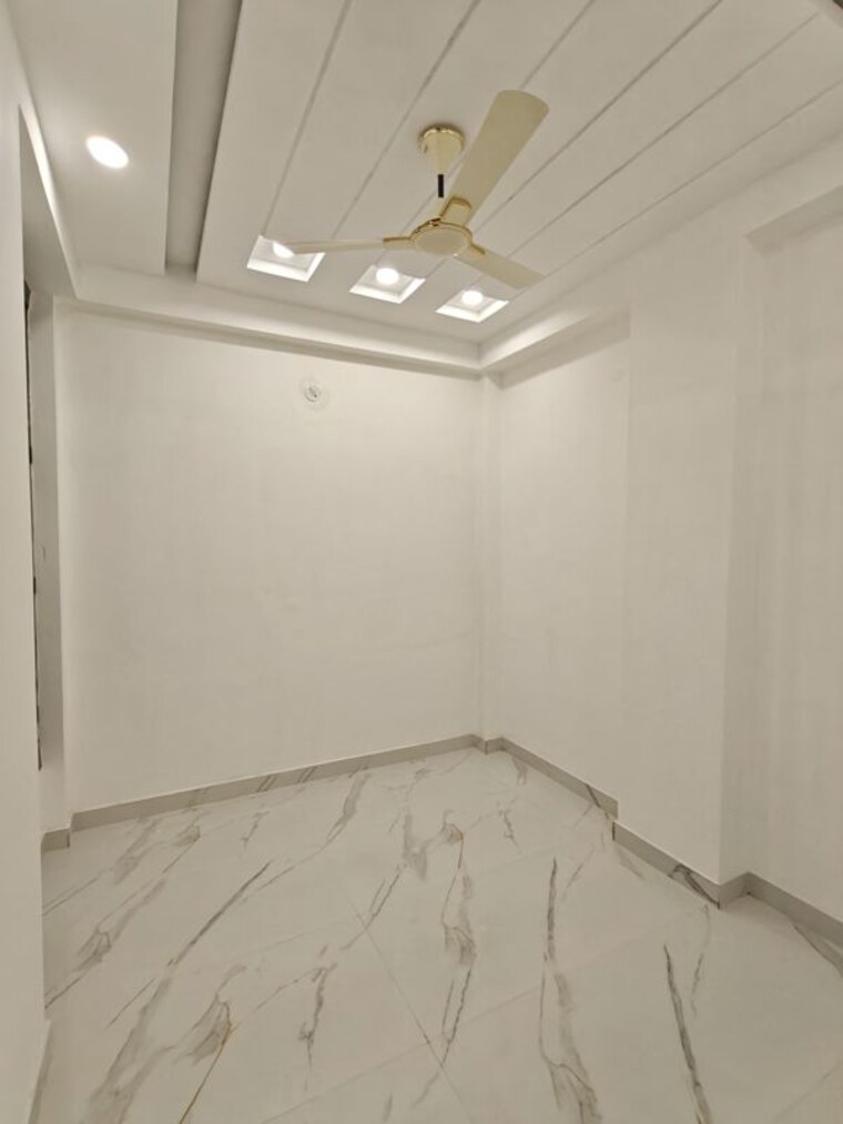Balcony, indrapuram 3 Bedroom 900 Sq.Ft. Builder Floor In Indrapuram Ghaziabad 10488723