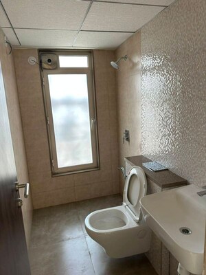 Bathroom in 2 BHK Apartment at Kalpataru Vivant, Jogeshwari East – for Sale