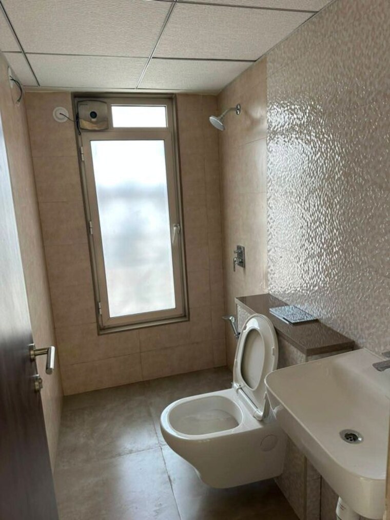 Bathroom, kalpataru-vivant 2 Bedroom 616 Sq.Ft. Apartment In Jogeshwari East Mumbai 10488712