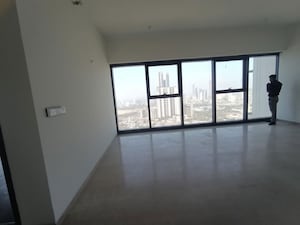Room in 3.5 BHK Apartment at Bhattad Celestia Spaces Phase II, Sewri – for Rent