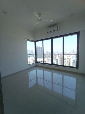 Room in 3.5 BHK Apartment at Bhattad Celestia Spaces Phase II, Sewri – for Rent