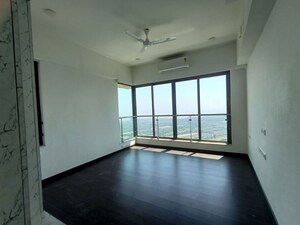 Room in 3.5 BHK Apartment at Bhattad Celestia Spaces Phase II, Sewri – for Rent