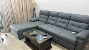 Bedroom in 2 BHK Apartment at Kanakia Silicon Valley, Powai – for Rent