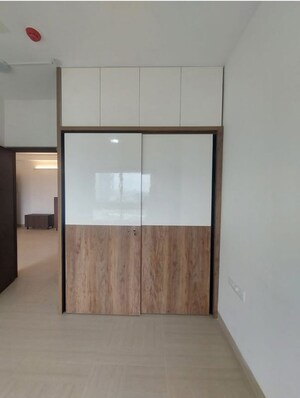 Room in 3 BHK Apartment at Bhartiya City Nikoo Homes 4, Thanisandra Main Road – for Rent