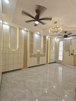 Bathroom in 4 BHK Builder Floor at Indrapuram – for Sale