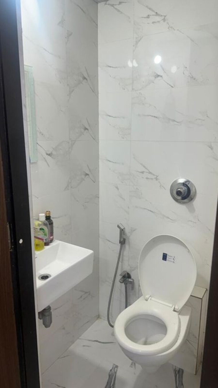 Bathroom, runwal-bliss-wing-c 2 Bedroom 823 Sq.Ft. Apartment In Kanjurmarg East Mumbai 10488744