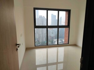 Room in 2 BHK Apartment at Lodha Vista, Lower Parel – for Rent