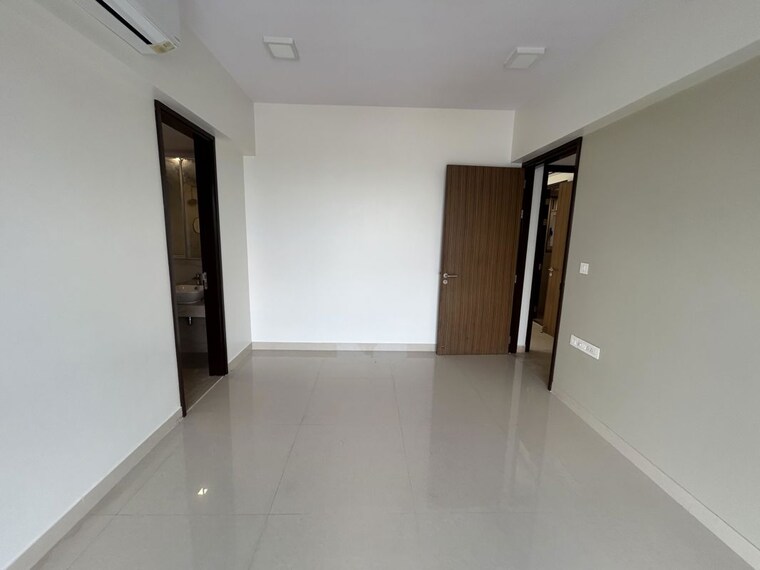 Room, lodha-venezia 3 Bedroom 1280 Sq.Ft. Apartment In Parel Mumbai 10488789