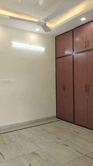 Room in 3 BHK Builder Floor at Spring Field Colony – for Sale