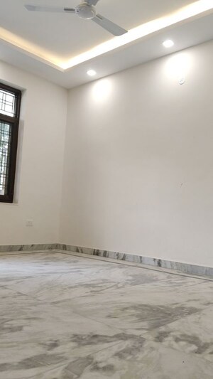 Room in 3 BHK Builder Floor at Spring Field Colony – for Sale