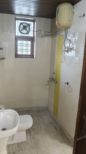 Bathroom in 3 BHK Builder Floor at Spring Field Colony – for Sale