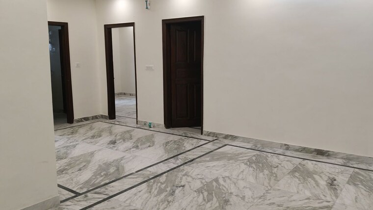 Lobby, spring field colony 3 Bedroom 233 Sq.Yd. Builder Floor In Spring Field Colony Faridabad 10488707