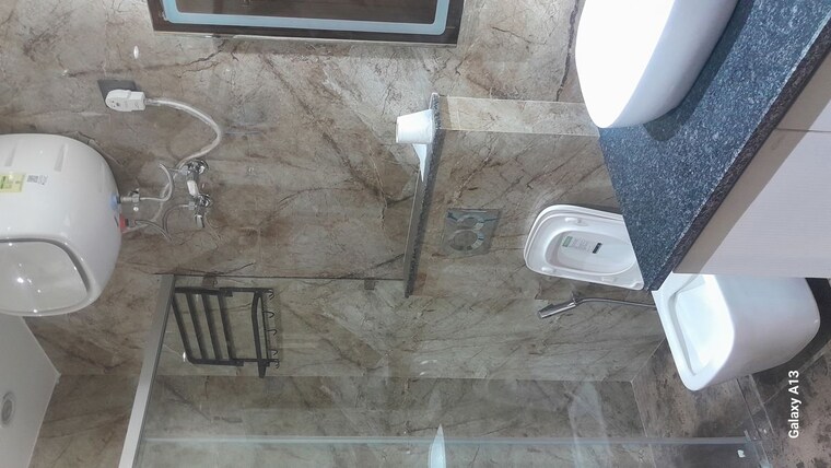 Bathroom, s-s-southend 4 Bedroom 2710 Sq.Ft. Builder Floor In Sector 49 Gurgaon 10488785
