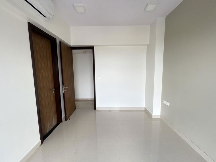 Room, lodha-venezia 2 Bedroom 980 Sq.Ft. Apartment In Parel Mumbai 10488804