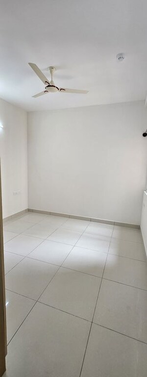 Room in 3 BHK Apartment at Prestige Finsbury Park Regent, Bagaluru – for Rent