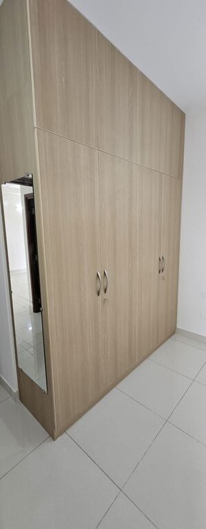 Bathroom in 3 BHK Apartment at Prestige Finsbury Park Regent, Bagaluru – for Rent