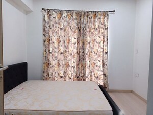 Bedroom in 2 BHK Apartment at Lodha Dioro, Wadala – for Rent