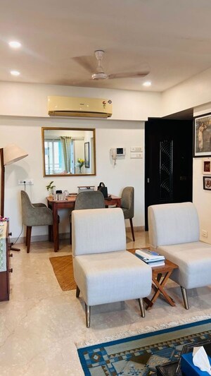 Team Area in 2 BHK Apartment at Videocon Icon, Bandra West – for Rent