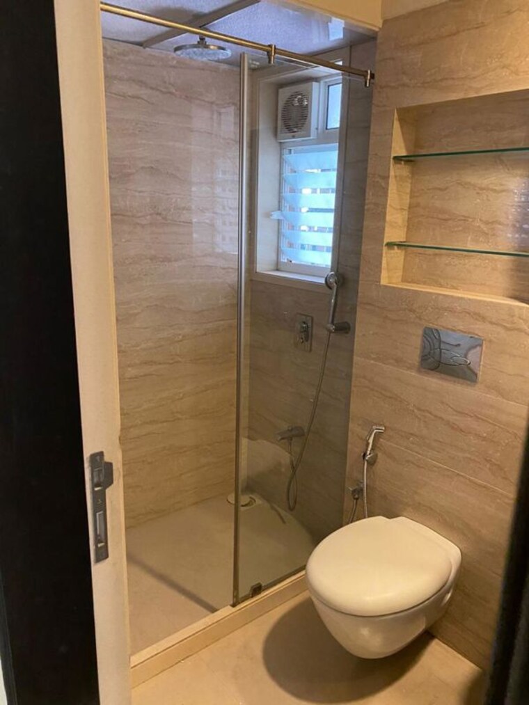 Bathroom, videocon-icon 2 Bedroom 800 Sq.Ft. Apartment In Bandra West Mumbai 10488829