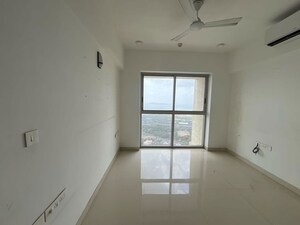 Room in 2 BHK Apartment at Lodha Venezia, Parel – for Rent