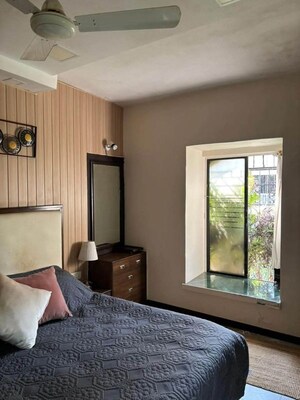 Bedroom in 2 BHK Apartment at Union Park Khar West, Khar West – for Rent