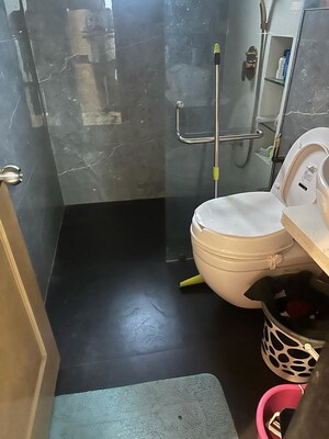 Bathroom in 1 BHK Apartment at Paschim Apartments, Dadar West – for Rent