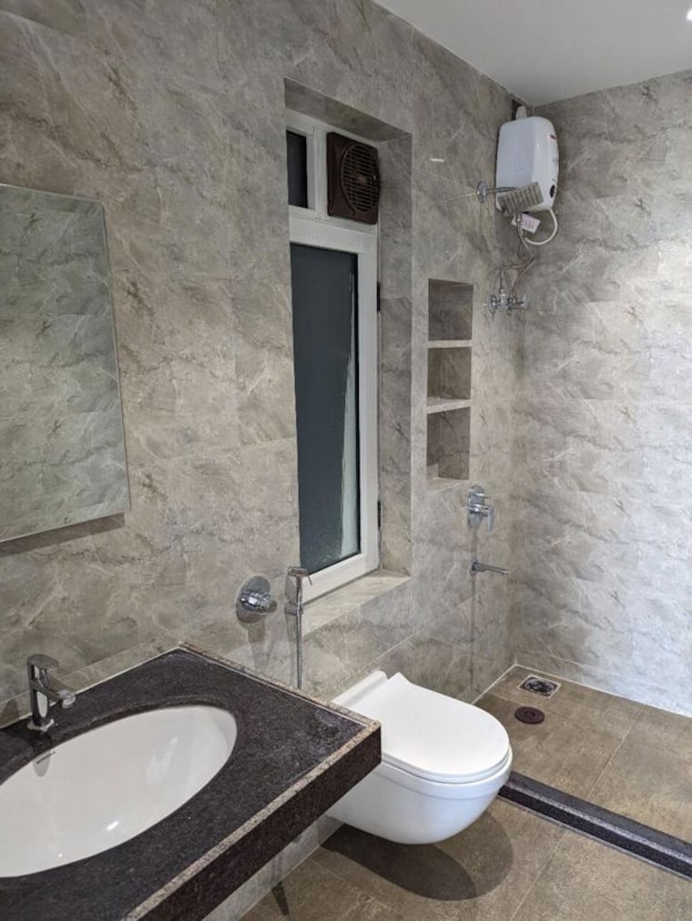 Bathroom, lodha-venezia 3 Bedroom 1290 Sq.Ft. Apartment In Parel Mumbai 10488868