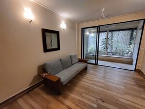 2 BHK Apartment For Rent in Beach Classic Tower, Andheri West