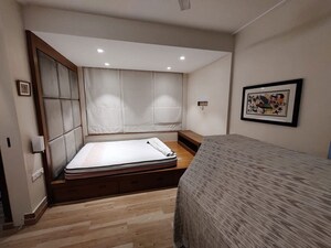 Bedroom in 2 BHK Apartment at Beach Classic Tower, Andheri West – for Rent