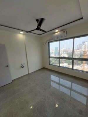 Room in 2 BHK Apartment at Sugee Atharva, Prabhadevi – for Rent