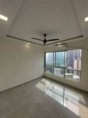 Room in 2 BHK Apartment at Sugee Atharva, Prabhadevi – for Rent