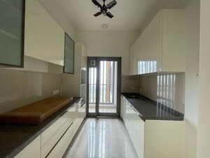Building Lobby in 3 BHK Apartment at Piramal Mahalaxmi, Mahalaxmi – for Rent