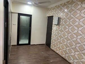 Room in 3 BHK Apartment at Navin Nagar – for Rent