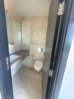 Bathroom in 4 BHK Apartment at Piramal Mahalaxmi, Mahalaxmi – for Rent