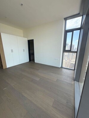 Room in 4 BHK Apartment at Piramal Mahalaxmi, Mahalaxmi – for Rent