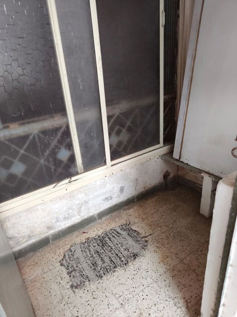 Balcony, prahlad nagar 1 Bedroom 550 Sq.Ft. Apartment In Prahlad Nagar Ahmedabad 10489005