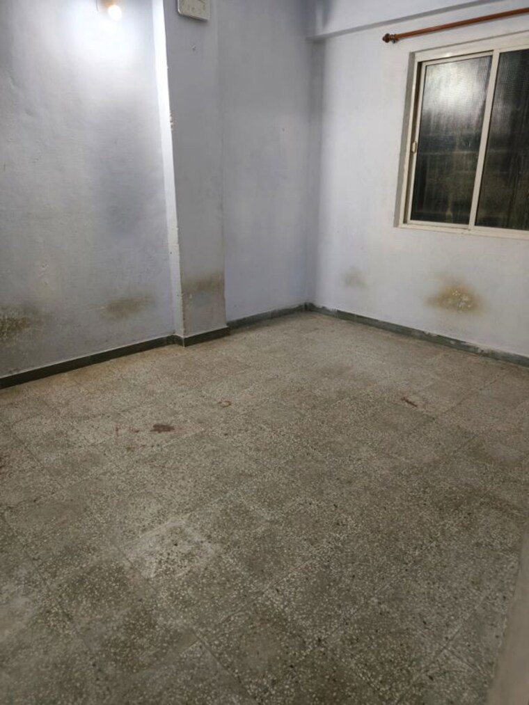 Room, prahlad nagar 1 Bedroom 550 Sq.Ft. Apartment In Prahlad Nagar Ahmedabad 10489005