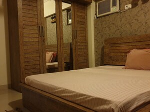 Bedroom in 2 BHK Apartment at K Raheja Vihar, Powai – for Rent