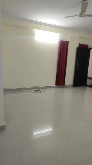 Room in 2 BHK Apartment at The Greens, Doddanekundi – for Rent