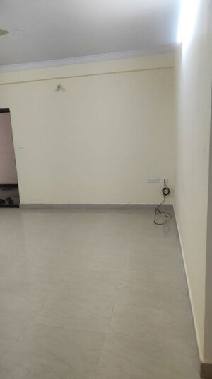 Room in 2 BHK Apartment at The Greens, Doddanekundi – for Rent