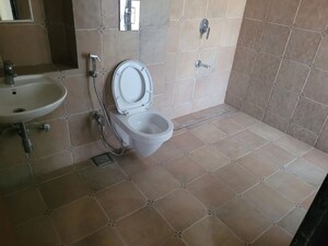 Attached Bathroom in 4 BHK Apartment at Kamgar Putala Vasahat – for Rent