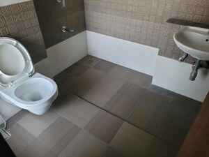 Bathroom in 4 BHK Apartment at Kamgar Putala Vasahat – for Rent