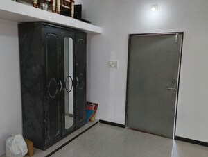 Room in 1 BHK Apartment at Thaltej – for Rent