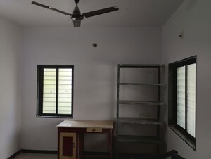 Room in 1 BHK Apartment at Thaltej – for Rent