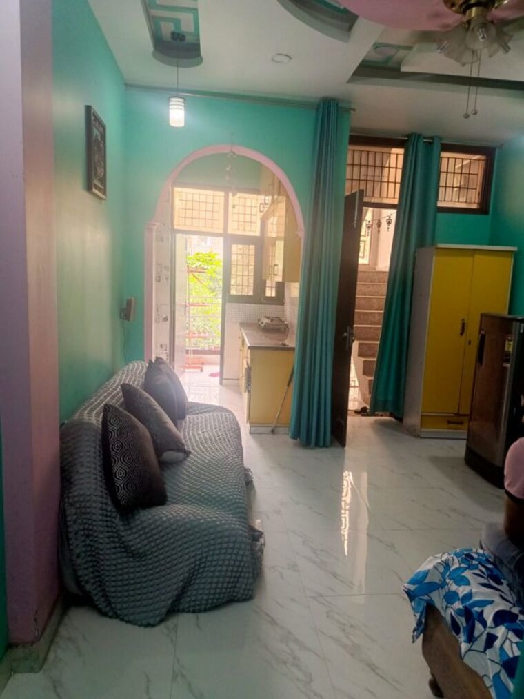 Living Room, kirtiman-plaza 1 Bedroom 900 Sq.Ft. Independent House In Sector 30 Noida 10489125