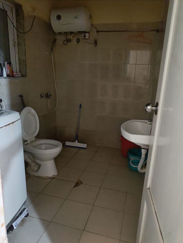 Bathroom, crystal-isle-apartment 1 Bedroom 610 Sq.Ft. Apartment In Goregaon East Mumbai 10489152
