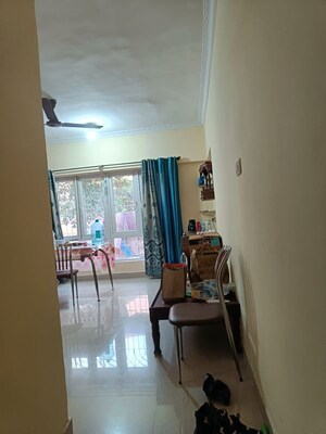 Furnished Amenities in 1 BHK Apartment at Crystal Isle Apartment, Goregaon East – for Rent